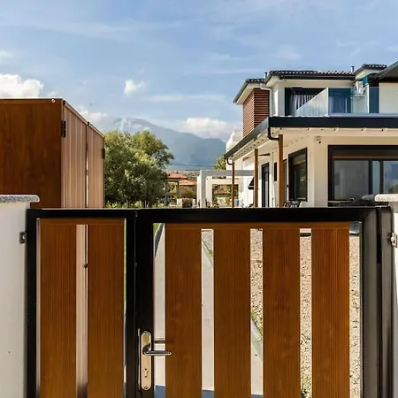 Lobster ヴィラ レプトカリヤ