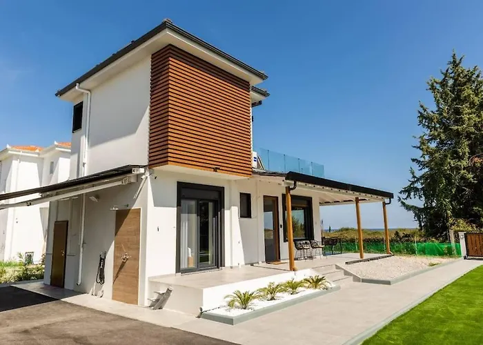 Lobster Villa *