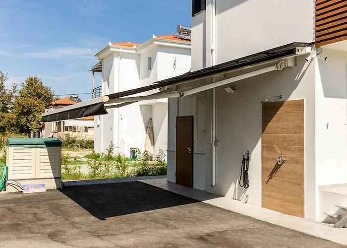 Lobster Villa