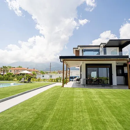 Villa Lobster *